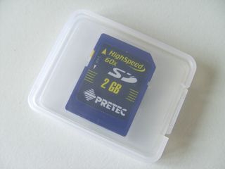 Pretec 2GB SD card 60x HiSpeed - Malávelká SD karta pro všechny