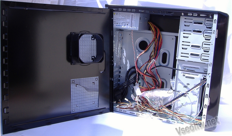 EuroCase ML H990B – luxusně vyhlížející ale...