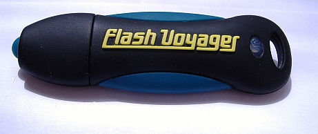 CORSAIR FlashDrive Voyager 4GB