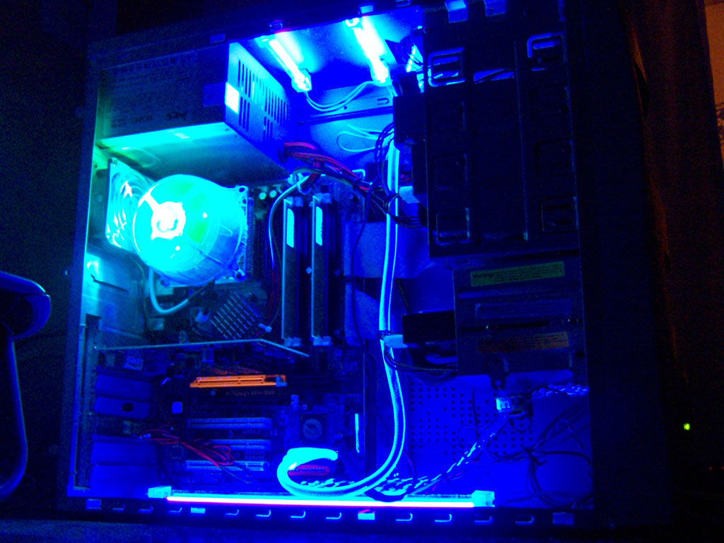 case z boku v noci